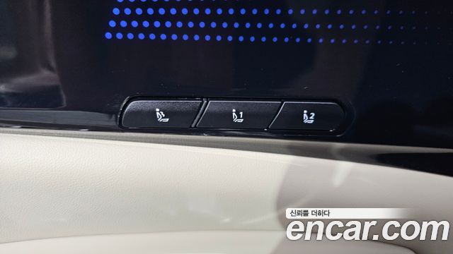 Kia Carnival (IV) Gasoline 7-Seater Hi Limousine Signature 2025 — фото 31