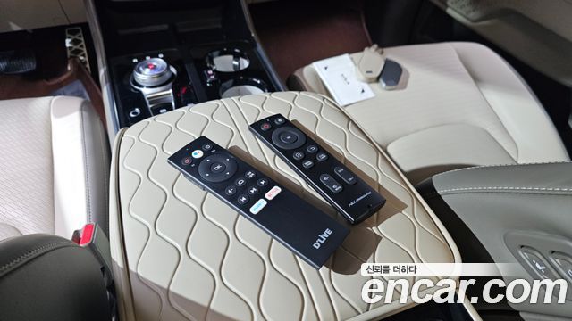 Kia Carnival (IV) Gasoline 7-Seater Hi Limousine Signature 2025 — фото 35