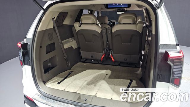 Kia Carnival (IV) Gasoline 7-Seater Hi Limousine Signature 2025 — фото 36