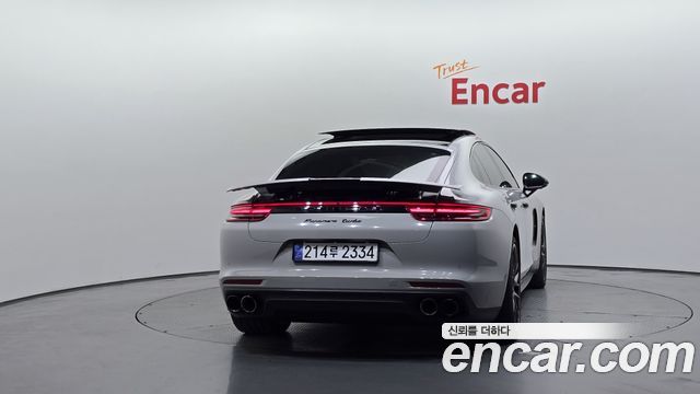 Porsche Panamera (971) 4.0 Turbo 2017 — фото 4