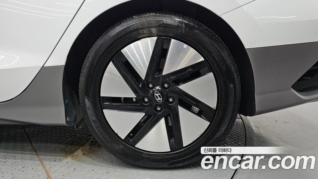 Hyundai Ioniq 6 Long Range AWD Exclusive 2023 — фото 27