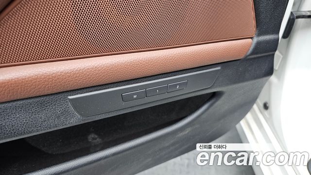 BMW 5 Series (F10) 528i 2012 — фото 18