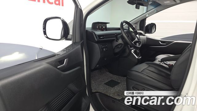 Hyundai Staria Tourer 11-Seater Modern 2025 — фото 10