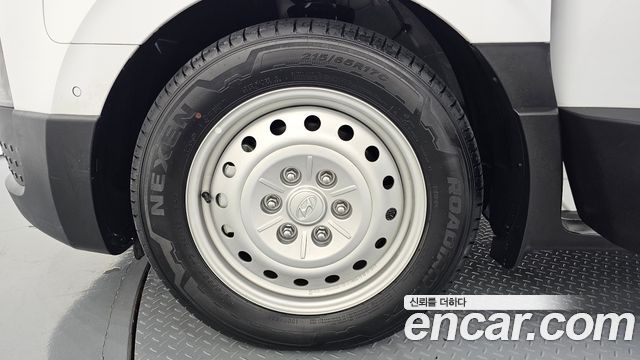 Hyundai ST1 Cargo Premium 2025 — фото 5