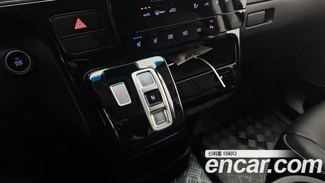 Hyundai ST1 Cargo Premium 2025 — фото 9