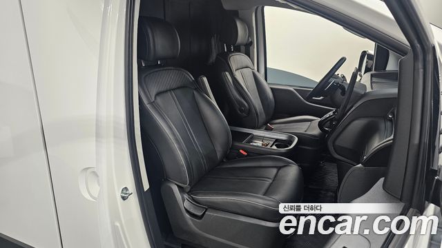 Hyundai ST1 Cargo Premium 2025 — фото 11