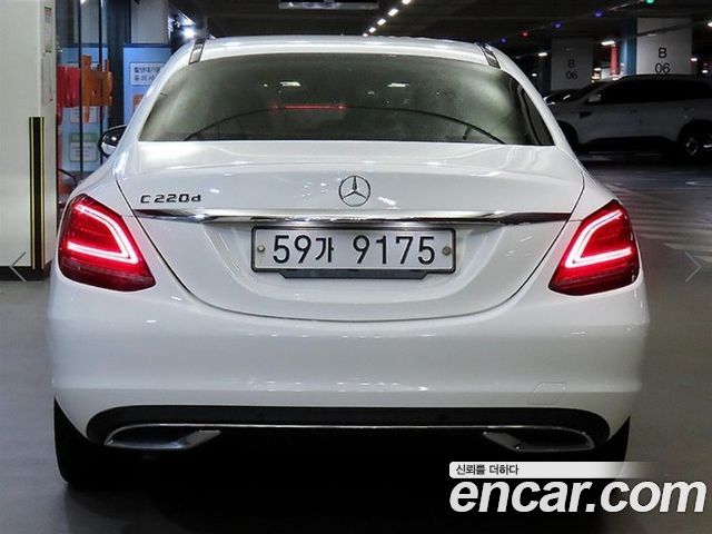 Mercedes-Benz C-Class (W205) C220 d Avantgarde 2019 — фото 5
