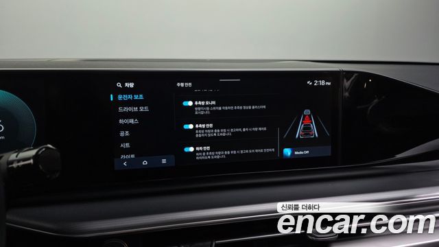 Hyundai Grandeur (GN7) 3.5 LPG 2WD Exclusive 2023 — фото 16