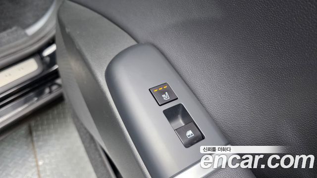 Hyundai Grandeur (GN7) 3.5 LPG 2WD Exclusive 2023 — фото 19