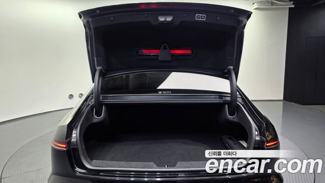 Hyundai Grandeur (GN7) 3.5 LPG 2WD Exclusive 2023 — фото 20