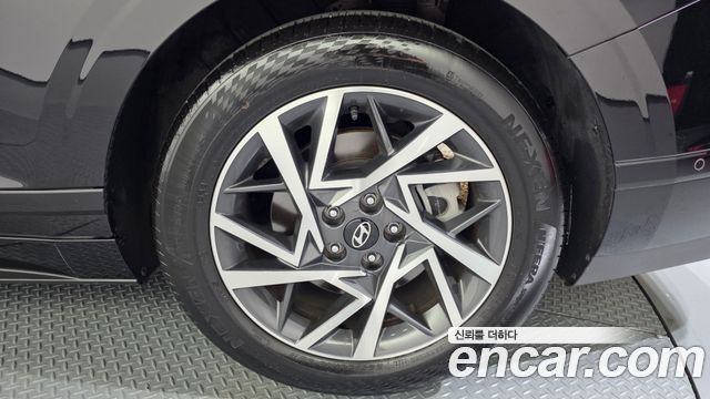 Hyundai Grandeur (GN7) 3.5 LPG 2WD Exclusive 2023 — фото 21