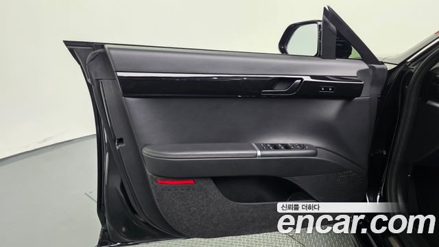 Hyundai Grandeur (GN7) 3.5 LPG 2WD Exclusive 2023 — фото 24