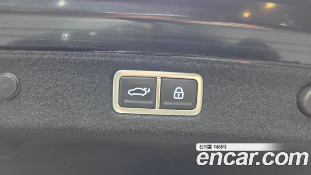 Hyundai Grandeur (GN7) 3.5 LPG 2WD Exclusive 2023 — фото 29