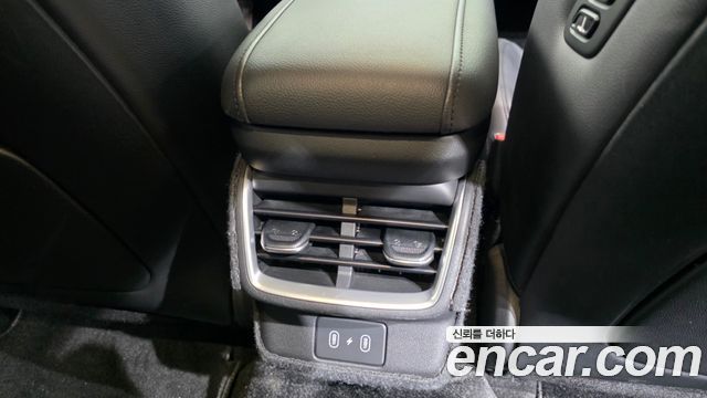 Hyundai Grandeur (GN7) 3.5 LPG 2WD Exclusive 2023 — фото 34