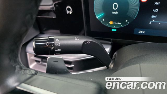 Hyundai Grandeur (GN7) 3.5 LPG 2WD Exclusive 2023 — фото 36