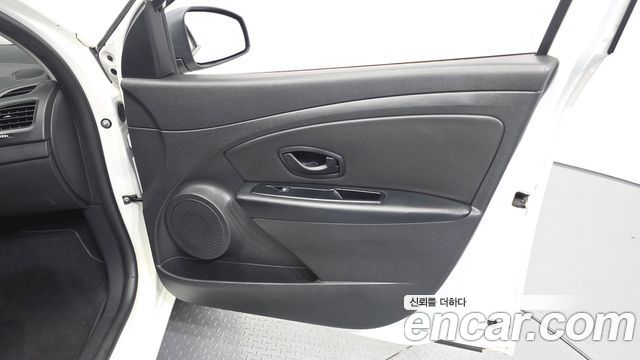 Renault Korea SM3 Neo SE 2018 — фото 24