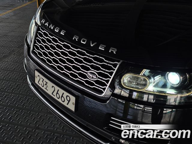Land Rover Range Rover (IV) 5.0 SC Vogue SE 2014 — фото 5