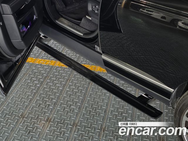 Land Rover Range Rover (IV) 5.0 SC Vogue SE 2014 — фото 10