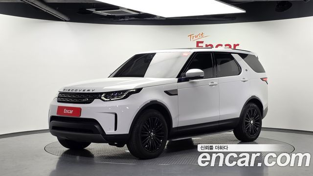 Land Rover Discovery 5 2.0 SD4 SE 2018 — фото 1