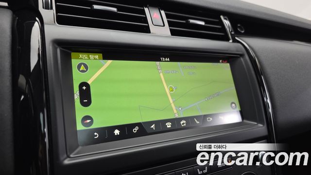 Land Rover Discovery 5 2.0 SD4 SE 2018 — фото 14