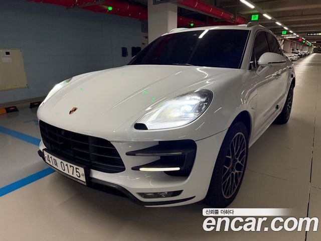 Porsche Macan 3.6 Turbo 95B 2017 — фото 17
