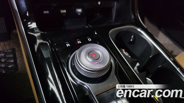 Kia Carnival (IV) Gasoline 7-Seater Signature 2023 — фото 9