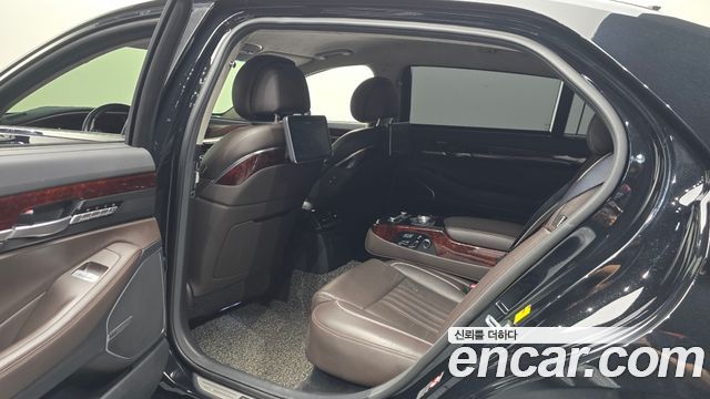 Genesis EQ900 3.3 T-GDI AWD Prestige 2016 — фото 15