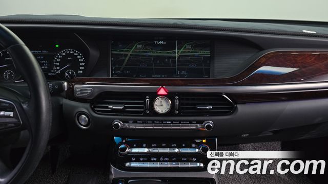 Genesis EQ900 3.3 T-GDI AWD Prestige 2016 — фото 17