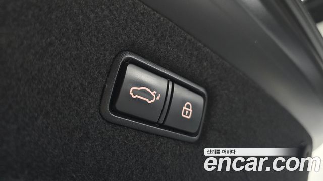 Genesis EQ900 3.3 T-GDI AWD Prestige 2016 — фото 24