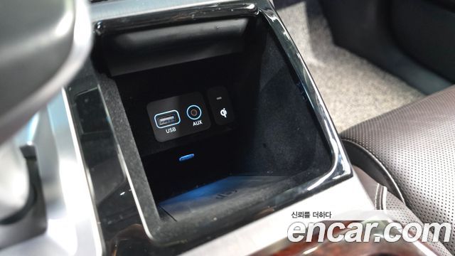 Genesis EQ900 3.3 T-GDI AWD Prestige 2016 — фото 35