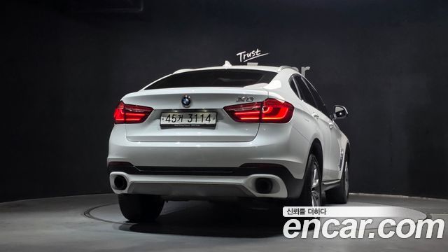 BMW X6 (F16) xDrive 30d 2015 — фото 4