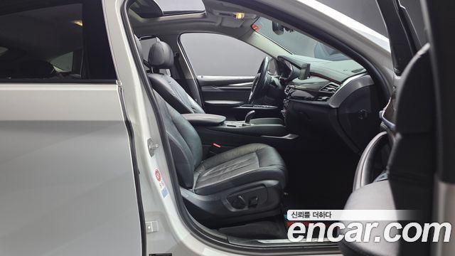 BMW X6 (F16) xDrive 30d 2015 — фото 11