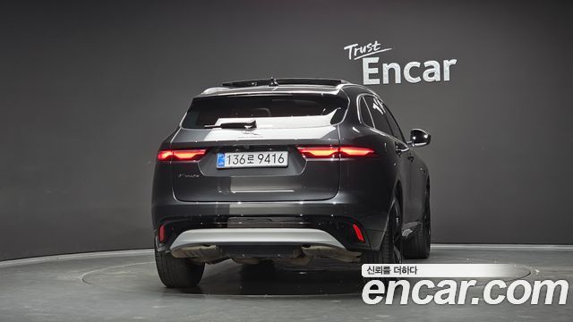 Jaguar F-PACE P 250 SE 2022 — фото 4