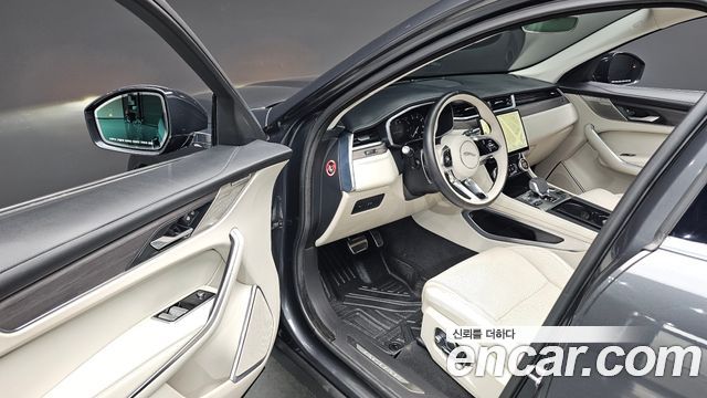 Jaguar F-PACE P 250 SE 2022 — фото 11