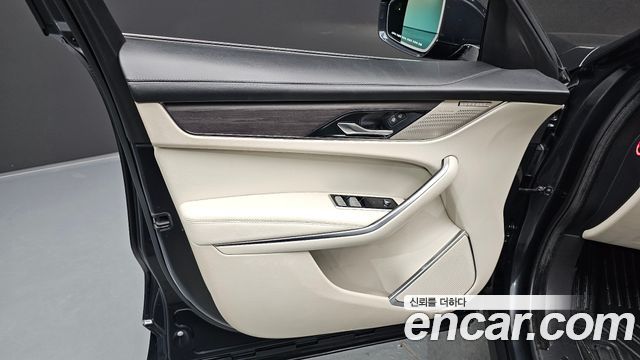 Jaguar F-PACE P 250 SE 2022 — фото 24