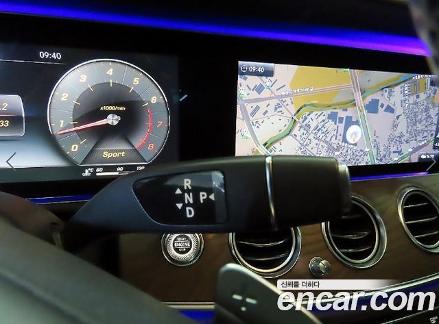 Mercedes-Benz E-Class (W213) E300 4MATIC Exclusive 2017 — фото 16