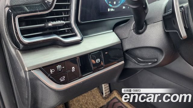 Kia Sportage (V) LPG 2.0 2WD Signature 2023 — фото 19