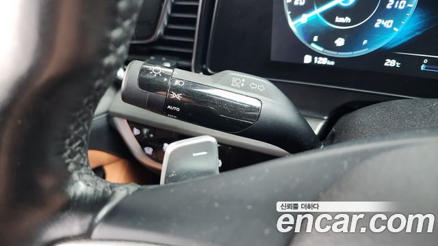 Kia Sportage (V) LPG 2.0 2WD Signature 2023 — фото 29
