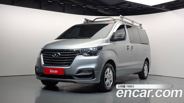 Hyundai Grand Starex 4WD Wagon 12-Seater Modern 2019 — фото 1
