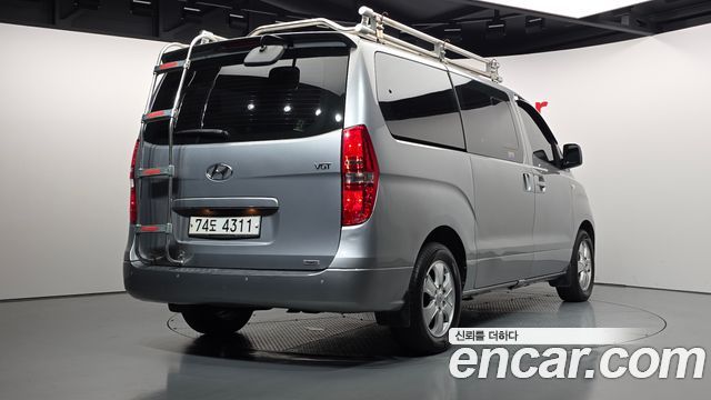 Hyundai Grand Starex 4WD Wagon 12-Seater Modern 2019 — фото 2