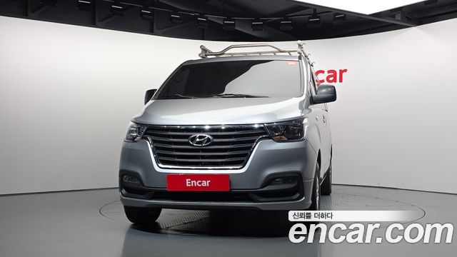 Hyundai Grand Starex 4WD Wagon 12-Seater Modern 2019 — фото 3