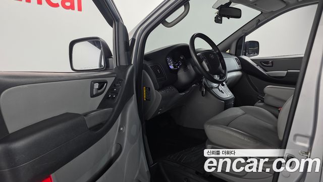 Hyundai Grand Starex 4WD Wagon 12-Seater Modern 2019 — фото 10