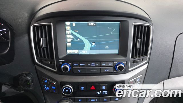 Hyundai Grand Starex 4WD Wagon 12-Seater Modern 2019 — фото 14