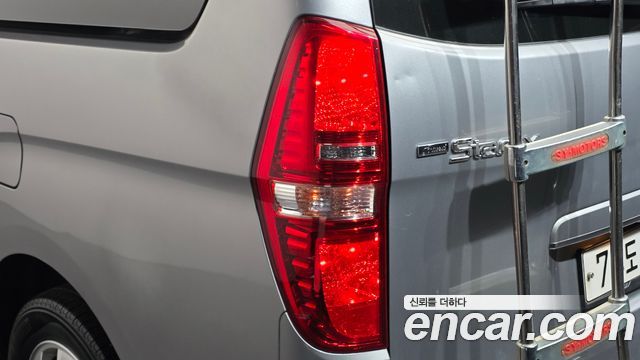 Hyundai Grand Starex 4WD Wagon 12-Seater Modern 2019 — фото 23