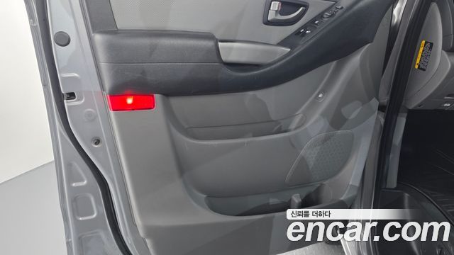 Hyundai Grand Starex 4WD Wagon 12-Seater Modern 2019 — фото 25