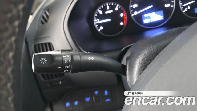 Hyundai Grand Starex 4WD Wagon 12-Seater Modern 2019 — фото 28