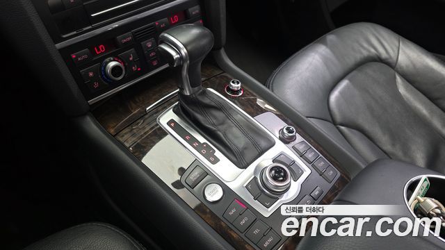 Audi Q7 35 TDI Quattro Dynamic 4L 2015 — фото 9