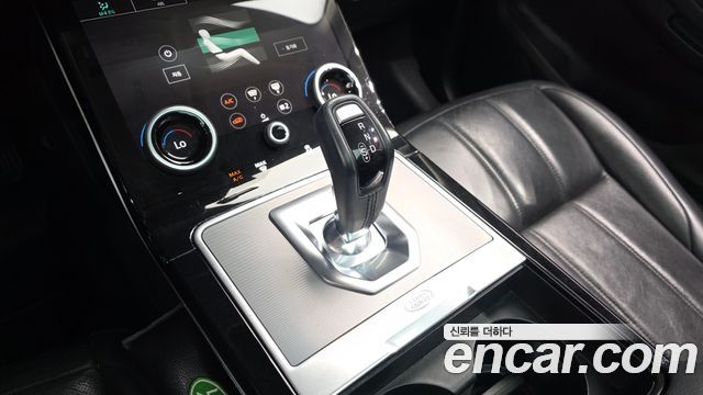 Land Rover Range Rover Evoque (II) D150 S 2020 — фото 9