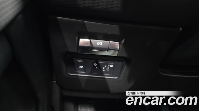 Land Rover Range Rover Evoque (II) D150 S 2020 — фото 27