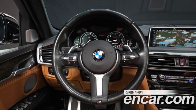 BMW X6 (F16) M50d 2017 — фото 13